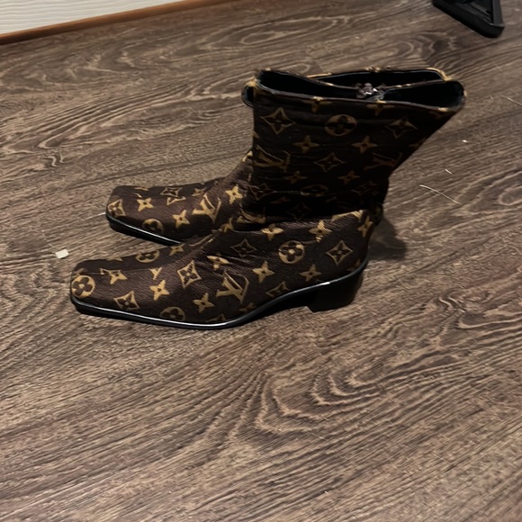 Vintage women’s Louis Vuitton heel boots uk size 36 - Picture 2 of 3